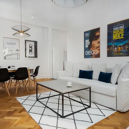 Hoza 35 By Homeprime Apartment Warsaw